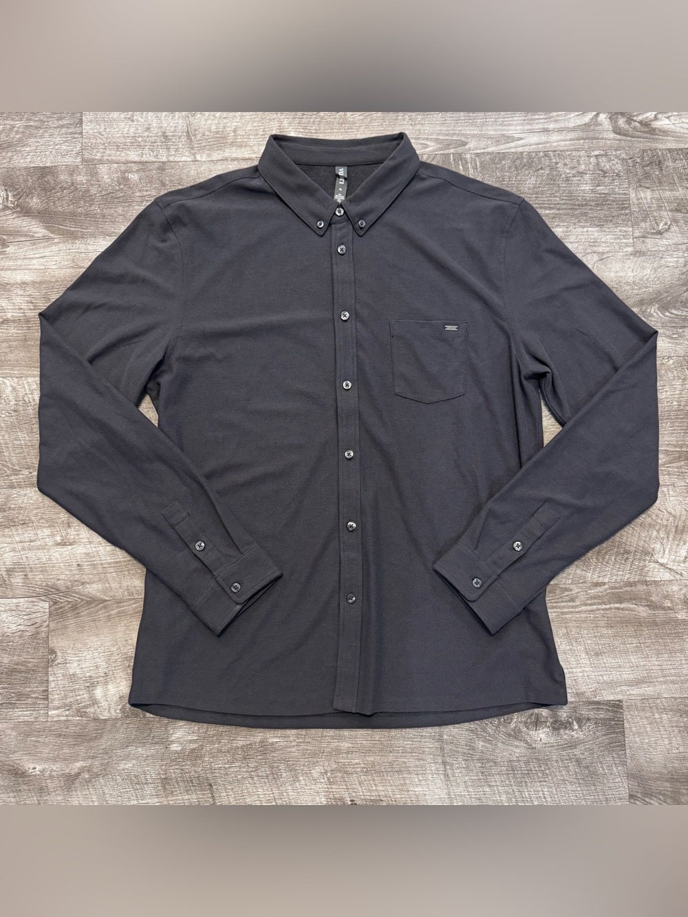 Vuori Ace Long Sleeve Button Down Dark Gray Shirt Stretch Pocket Mens Sz. XL
